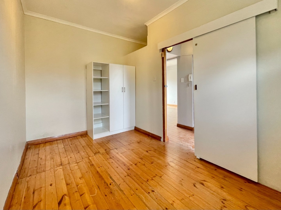 2 Bedroom Property for Sale in Rondebosch Western Cape